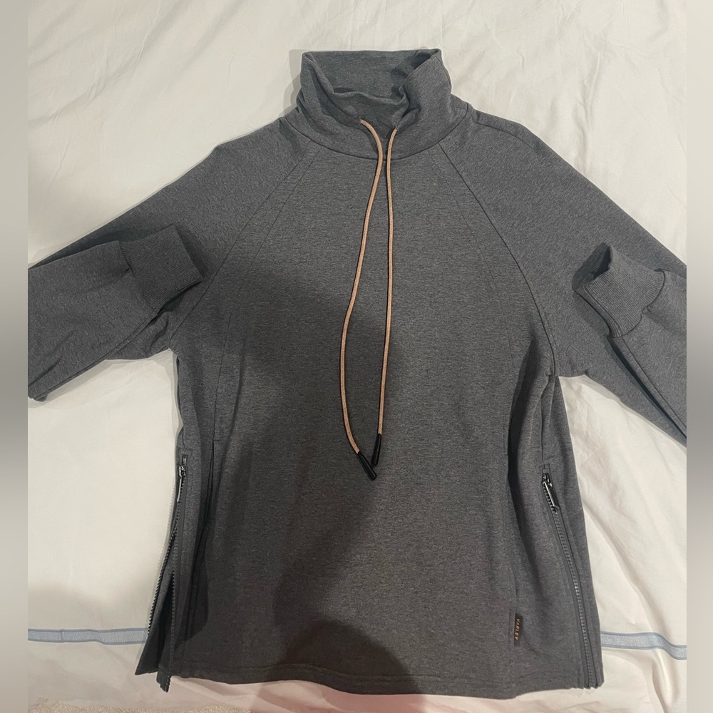 Varley Pullover - image 6